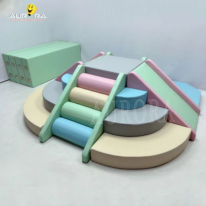 Pastel Baby Soft Play Bloques de escalada para fiestas Alquiler de equipo de juego suave personalizado