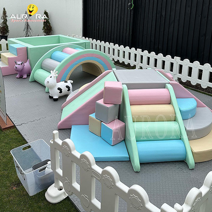 Pastel Baby Soft Play Bloques de escalada para fiestas Alquiler de equipo de juego suave personalizado