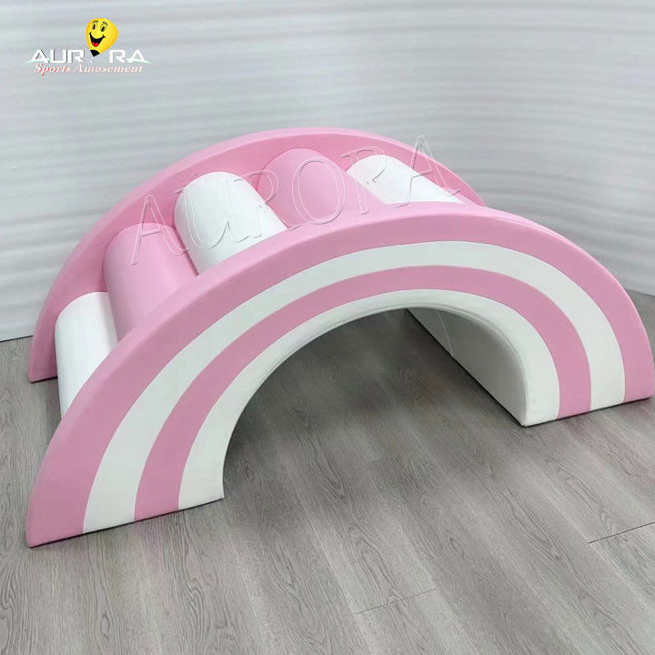 Equipo de escalada para niños pequeños de juego suave rosa y blanco para fiesta