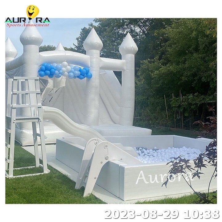 Cuadro de madera inflables equipo de juego suave para niños Conjuntos de cúpula de burbujas castillo de salto portero blanco