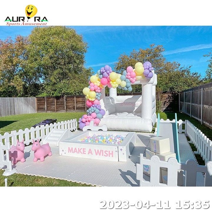 Equipo de juegos blancos y personalizados de juegos blandos alquiler de área de juegos para fiestas al aire libre