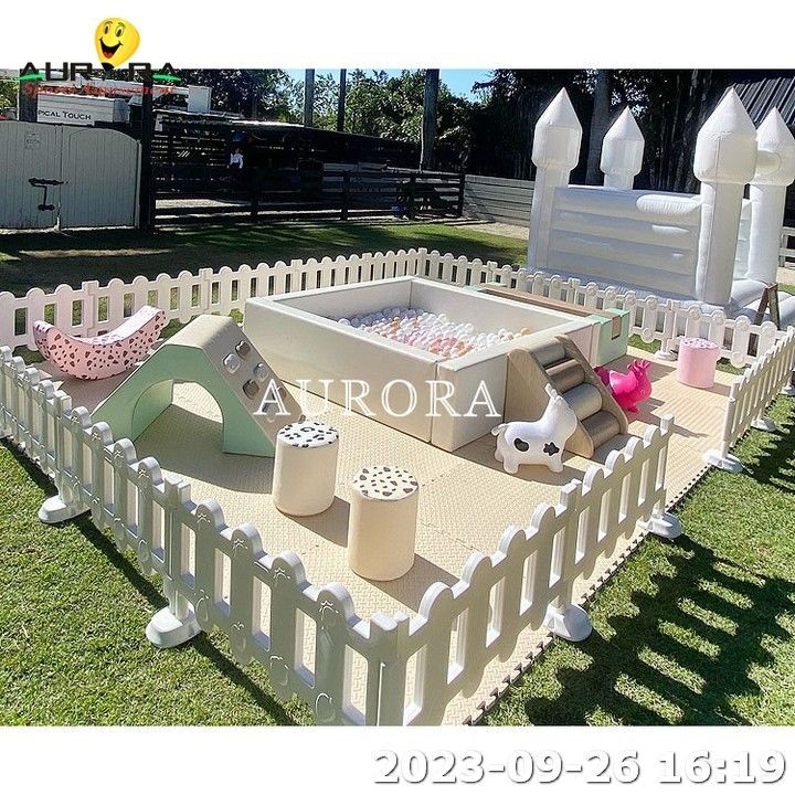 Niños Inflable Casa de salto Equipo de juegos suaves Área de juegos suaves para niños Carrusel