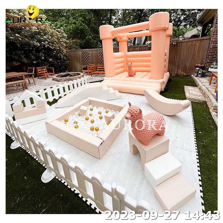 Niños Inflable Casa de salto Equipo de juegos suaves Área de juegos suaves para niños Carrusel