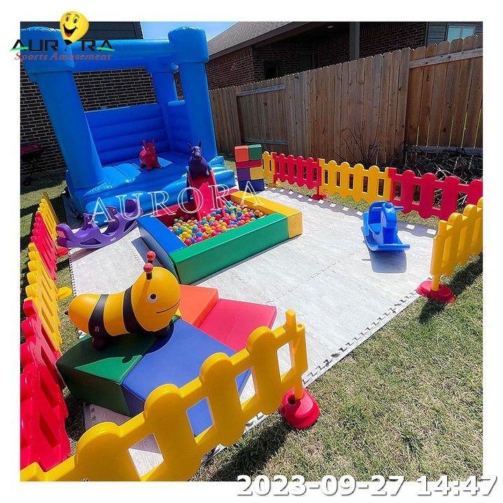Populares Colores Mixtos Escalada Fosa de Pelota Niños Parque de juegos al aire libre Juego suave