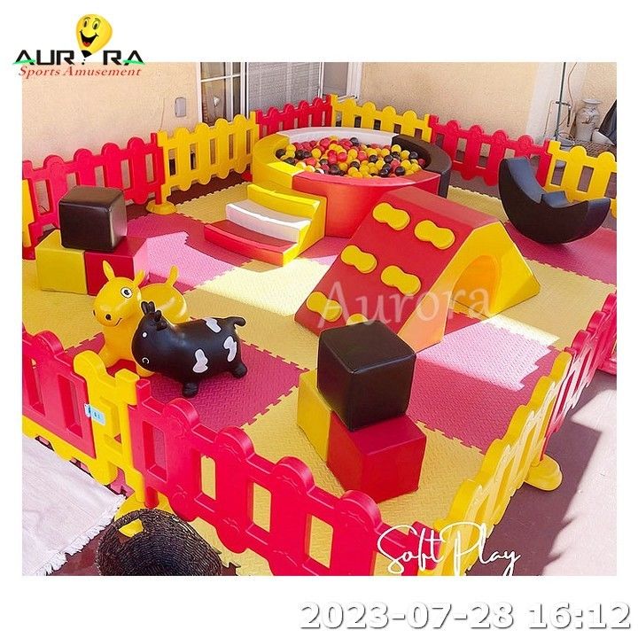 Equipo de patio para niños alquiler de juegos blancos