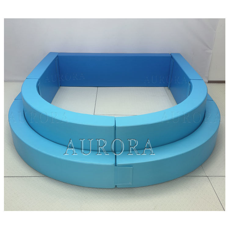 Cyan Blue Ball Pit Niños Soft Play Equipos de Juego Fiesta de juegos Coloridas Nubes Arco
